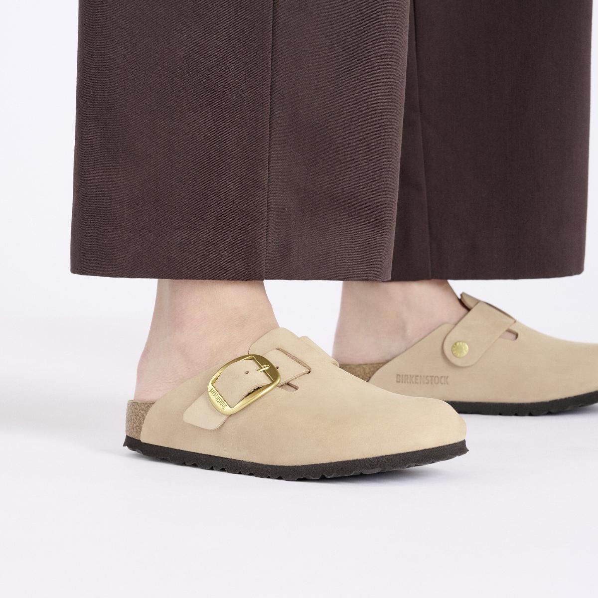 Birkenstock Boston Big Buckle スピックアンドスパン Boston Big Buckle Nubuck Leather in Sandcastle – BIRKENSTOCK NZ