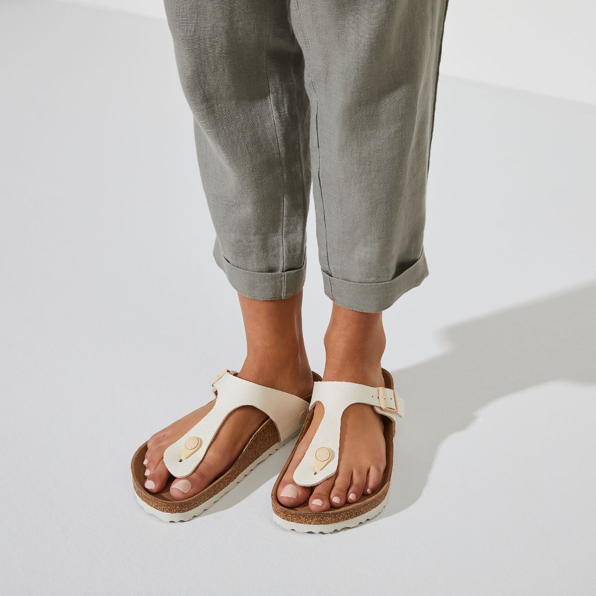 Birkenstock gizeh cream shop